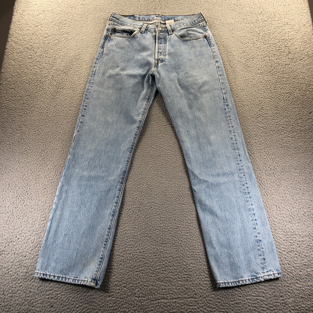 Vintage Levis Jeans Mens 31x32 Blue 501 Straight Leg Y2K Light Wash Classic 2006 - Picture 2 of 13
